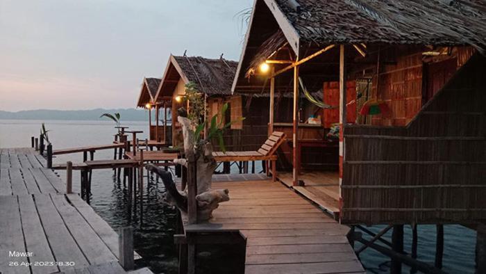 Mawar Homestay Besir Εξωτερικό φωτογραφία